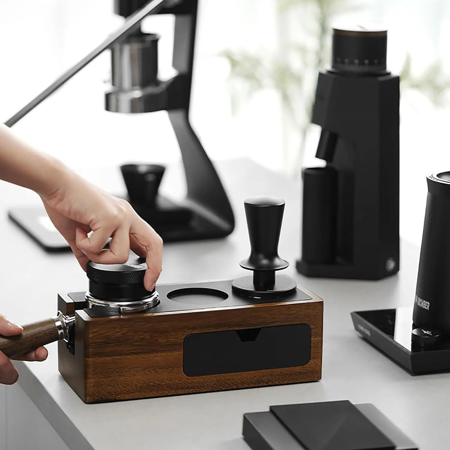 MHW‑3BOMBER 58mm Spring Loaded Coffee Tamper Auto Rebound Espresso Tamper Calibrated Espresso Press Tool Barista Coffee Machine