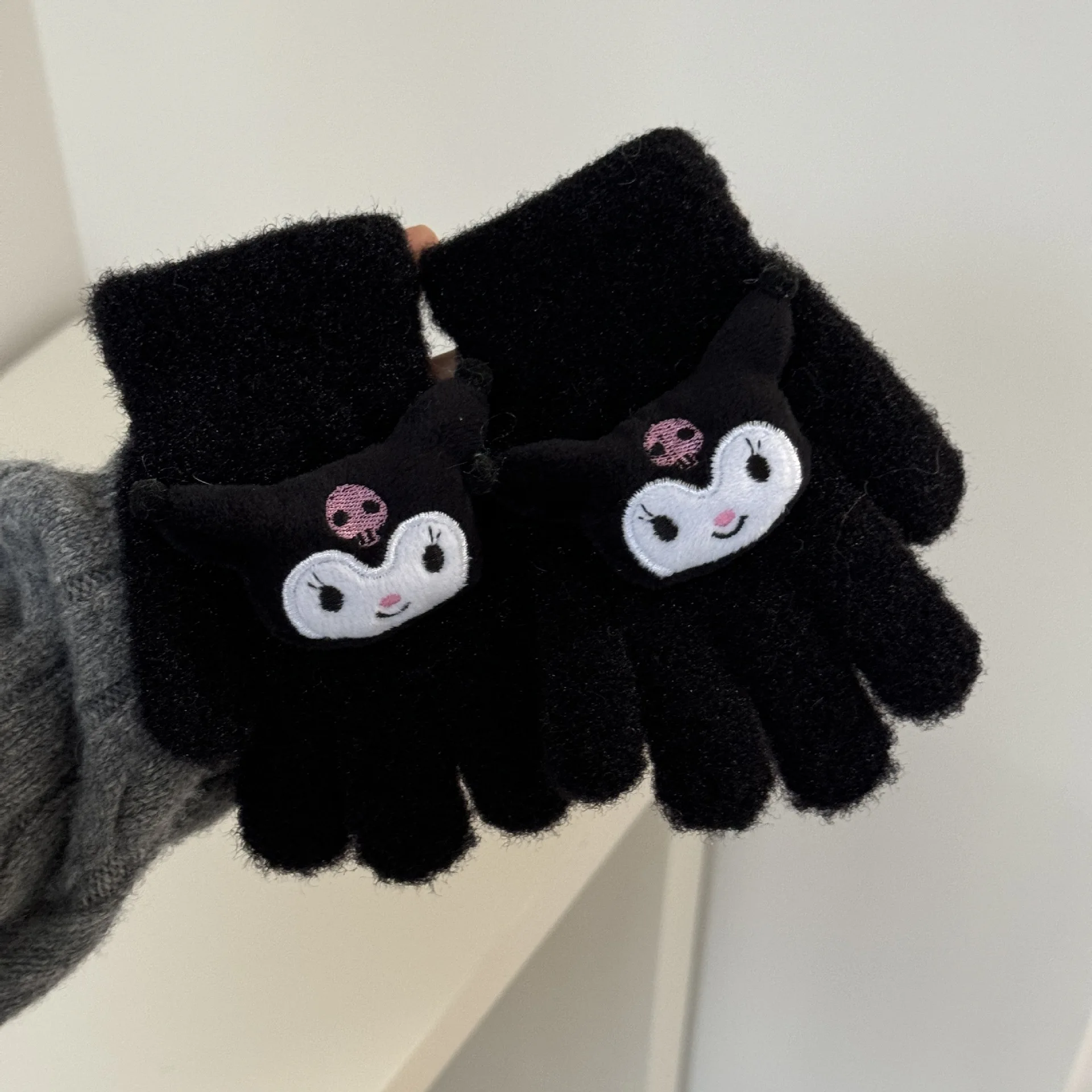 

Winter Warm Sanrio Gloves Kuromi My Melody Cold-Proof Finger Gloves Plush Screen Touch Children Gilrs Women Christmas Gifts