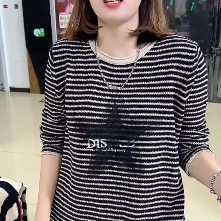 เสื้อสเวตเตอร์ไหมพรมลายทาง แขนยาว ทรงหลวม สไตล์ลำลอง แฟชั่นสำหรับผู้หญิง ฤดูใบไม้ผลิ ฤดูใบไม้ร่วง ปี 2025 ให้ความรู้สึกสบาย