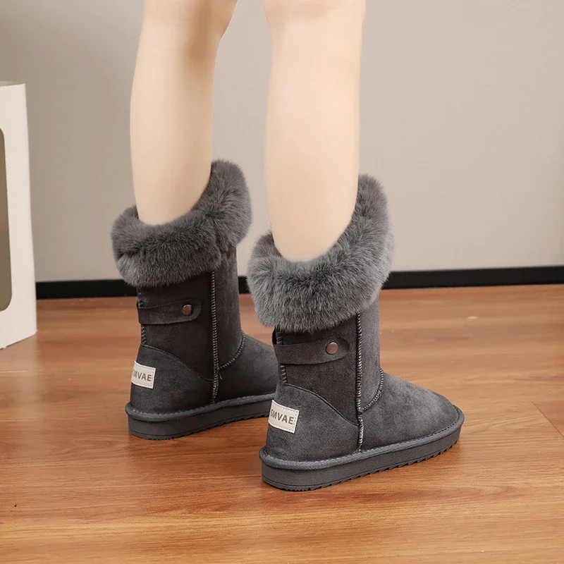 Boots Female 2024 Winter New Fashion Platform Snow Boots Women Solid Round Toed Warm Plush Cotten Shoes Size 42