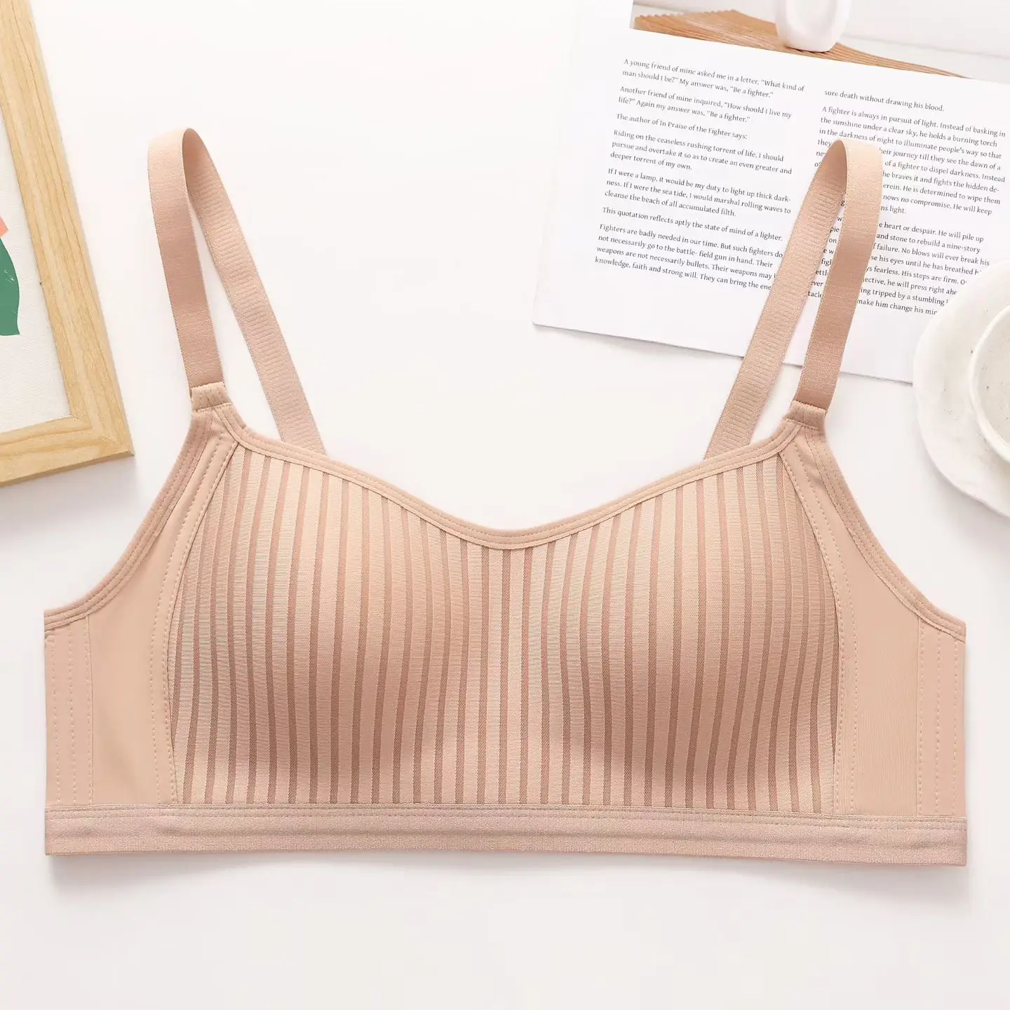 บราไร้โครงเสริมทรงสำหรับผู้หญิง ไซส์ใหญ่ ไร้ตะเข็บ ช่วยยกกระชับหน้าอกเล็ก แบบฟิกซ์คัพ ลดขนาดหน้าอก ทรงบาง