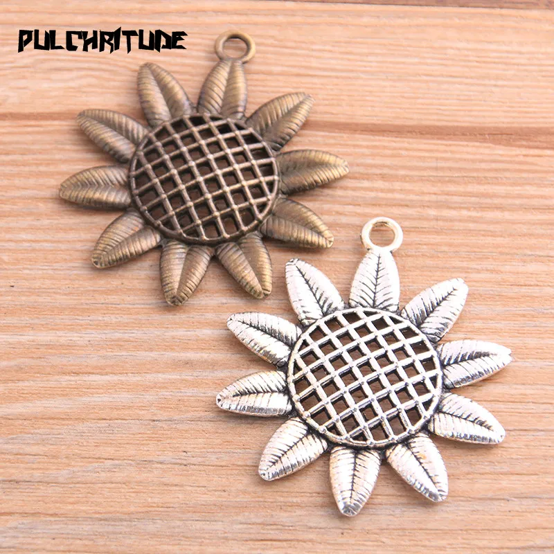 2PCS 42*49mm 2020 New Product Two Color Sunflower Hollow Charms Plant Pendant Jewelry Metal Alloy Jewelry Marking