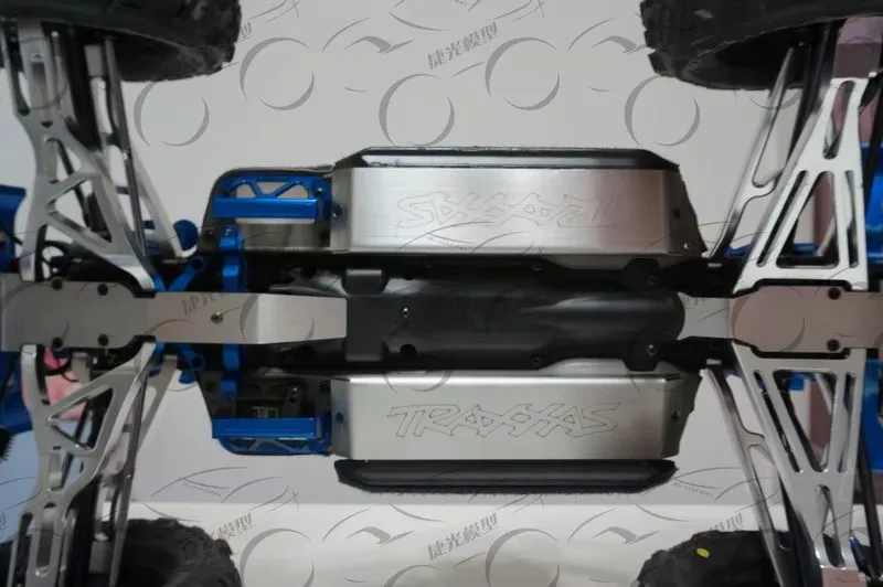 

Stainless steel chassis crash plate Chassis protective armor for TRAXXAS 1/10 SUMMIT E-REVO