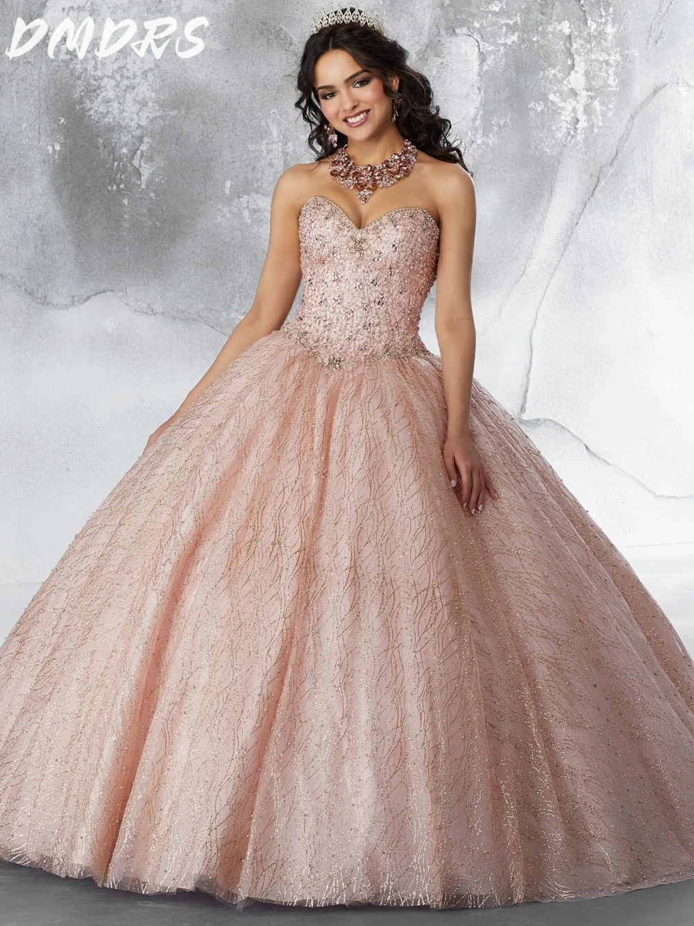 Elegant Sleeveless Quinceanera Dress 2025 Charming Sweetheart Party Dress Shiny Strapless Applique Party Ball Gown 16 Customized