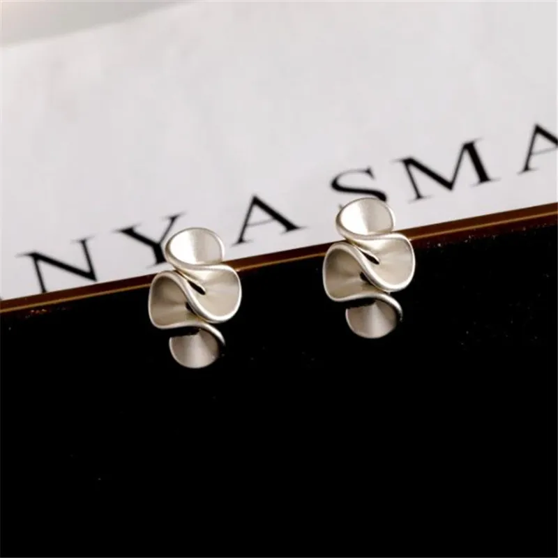 Personality Silver Color Sweet Cool Irregular Shape Stud Earrings for Women Ear Jewelry Accessory e236