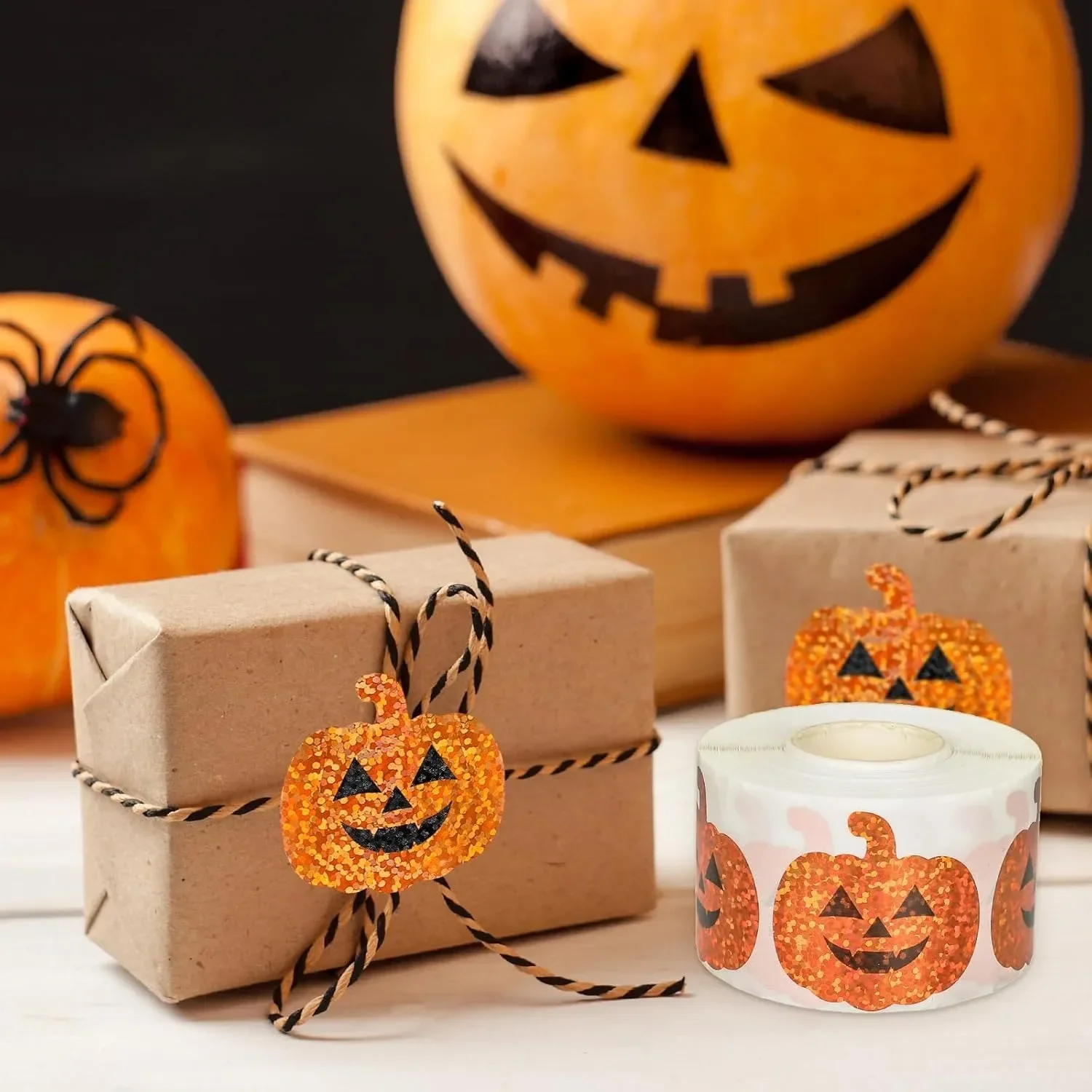 500pcs/roll Cute Pumpkin Halloween Stickers Party Halloween Gift Wrapping Label Scrapbook Cartoon Rewards Stationery Stickers