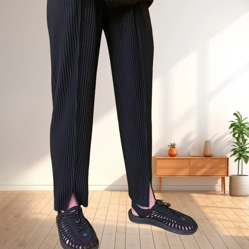 

Miyake Pleated Loose Straight Leg Slit Casual Pants Men's Fashion Casual Sportswear Japanese Style Wrinkle-Free Polyester Crepe