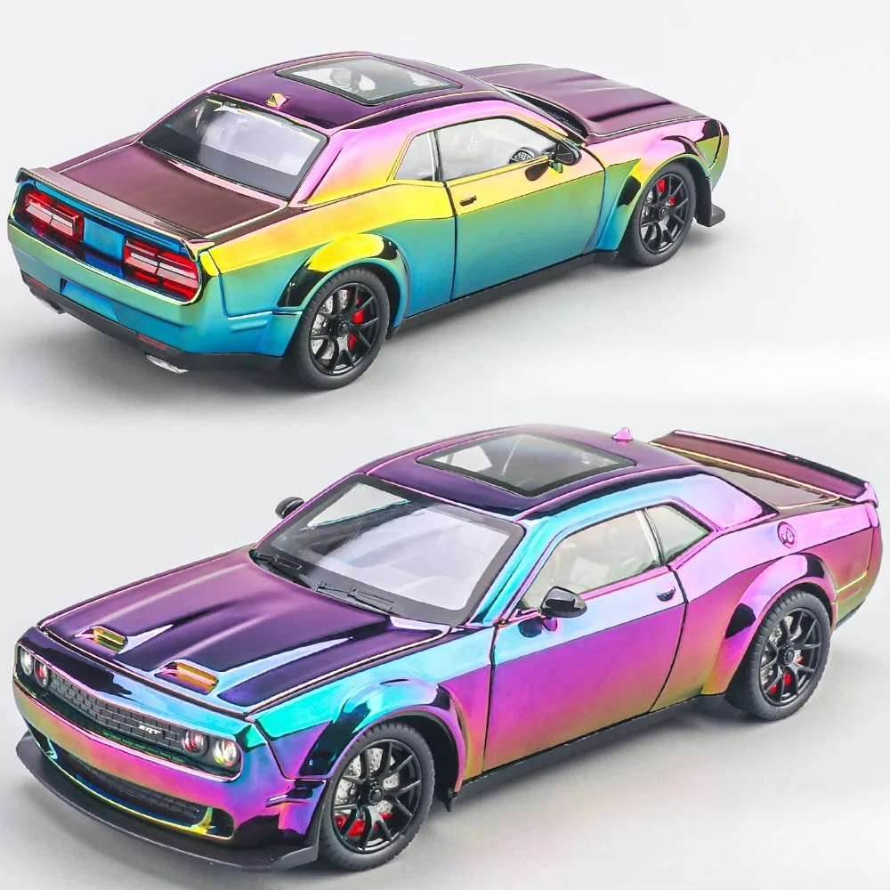 1:24 Scale Hellcat Charger 1970 Toy Car Model Pull Back Alloy Diecast Rubber Tires Miniature Models Metal Cars Gift for Birthday