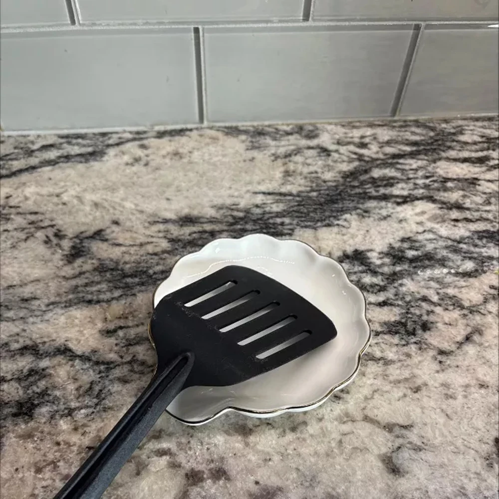 Scallop Ceramic Spoon Rest for Stove Top,Spoon Holder for Kitchen Counter,White Cooking Utensil Rest,Stoneware Spatula Dish