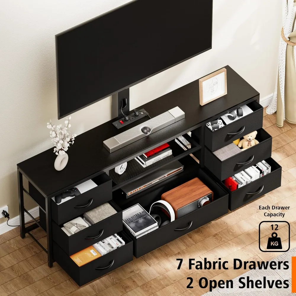 حامل تلفزيون على طراز Dresser باللون الأسود مع حامل و7 أدراج قماشية، مركز ترفيه LED مع منافذ طاقة للتلفزيونات من 32 إلى 70