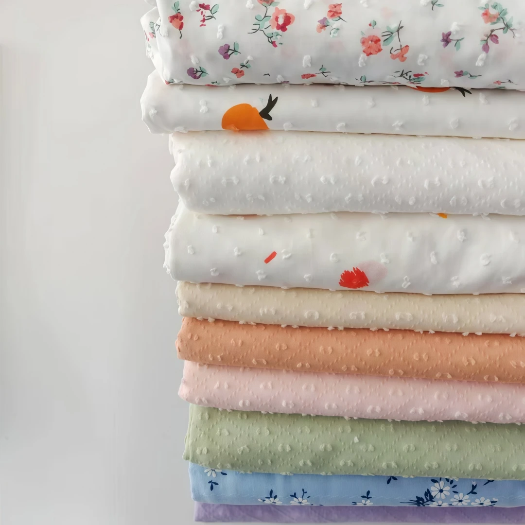 Tela de algodón con forma de corazón y botón blanco de 140x50cm con patrón de Jacquard de flores cortadas para ropa de verano para niños, tela de costura para vestido
