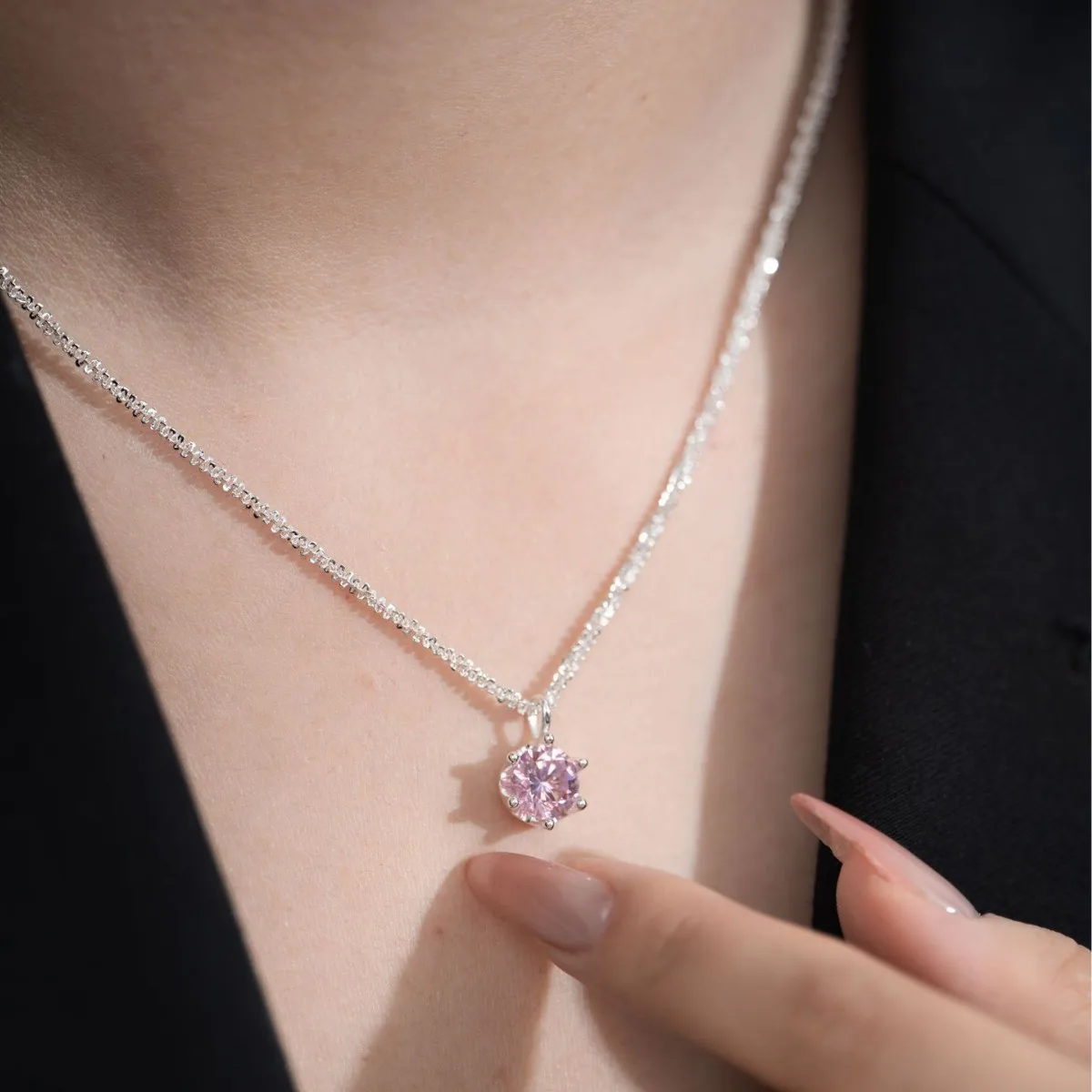 Women's S925 Sterling Silver Sparkling Cauliflower Moissanite Necklace Six-Prong Minimalist Luxury Fashion Clavicle Chain