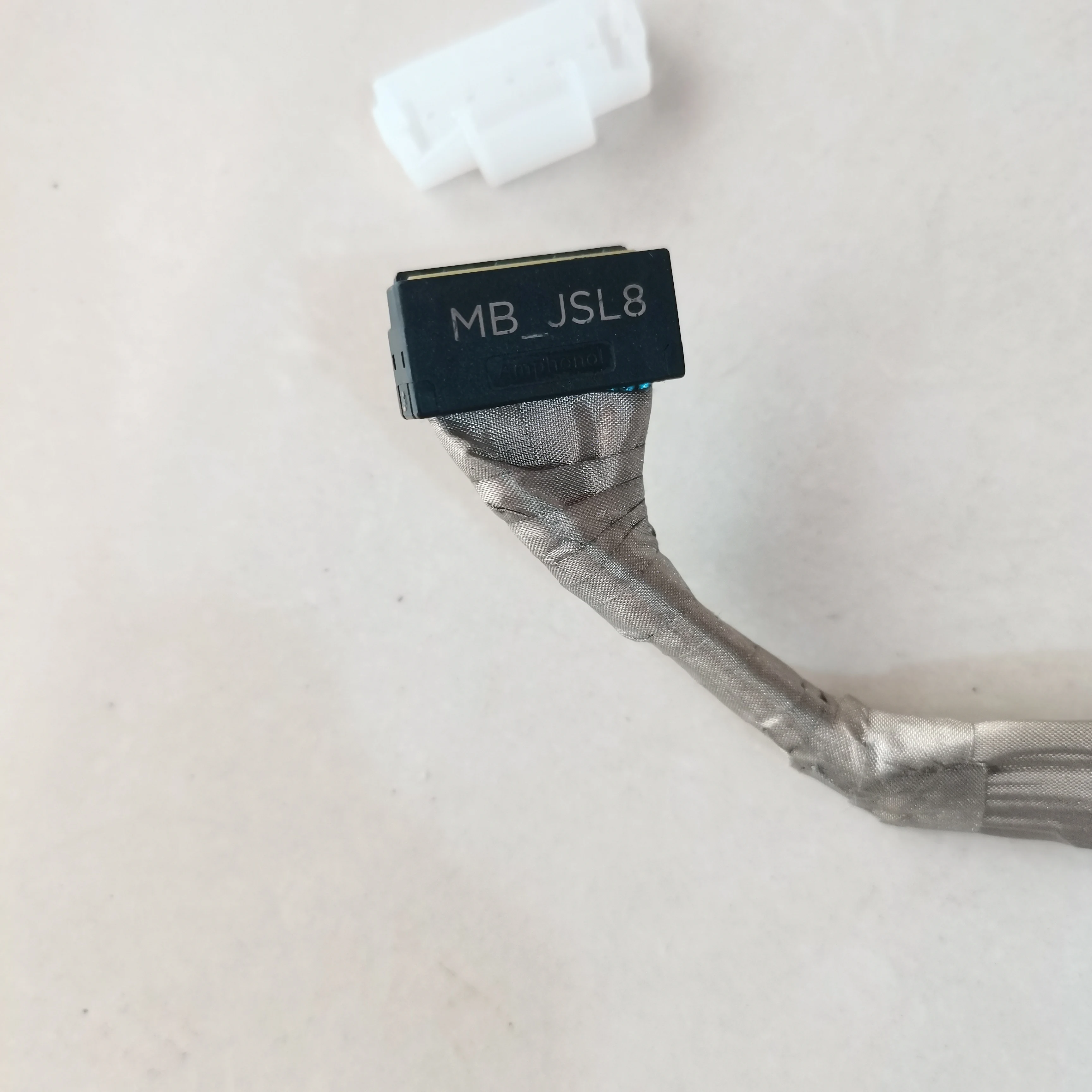 New For Dell PowerEdgeR6525 Server FcrtlA Backplane to SL8 Data Cable M7YH9