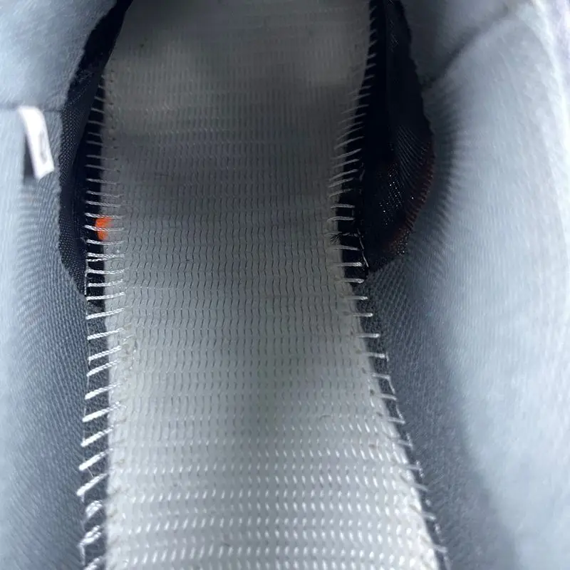 Summer 2025 breathable, comfortable, lightweight, high-quality trainers for couples.