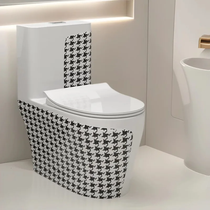 Qiandongge Round One-piece Toilet Straight Flush Ceramic Toilet Black Square Toilet