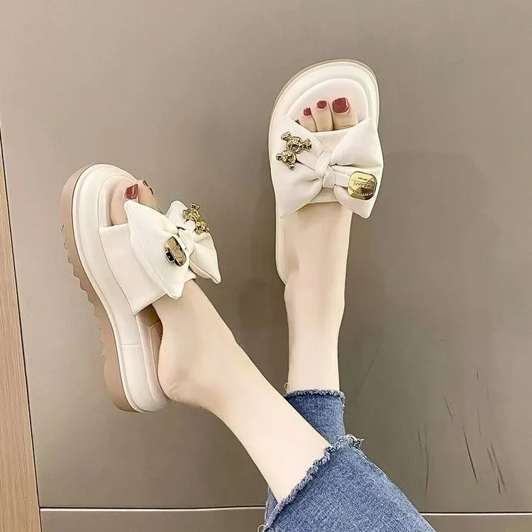 Fashion Flat Heels Butterfly Metal Decor Slippers Women Flip Flop Green Sandals New Summer Slides Chanclas Mujer  Ladies Shoes