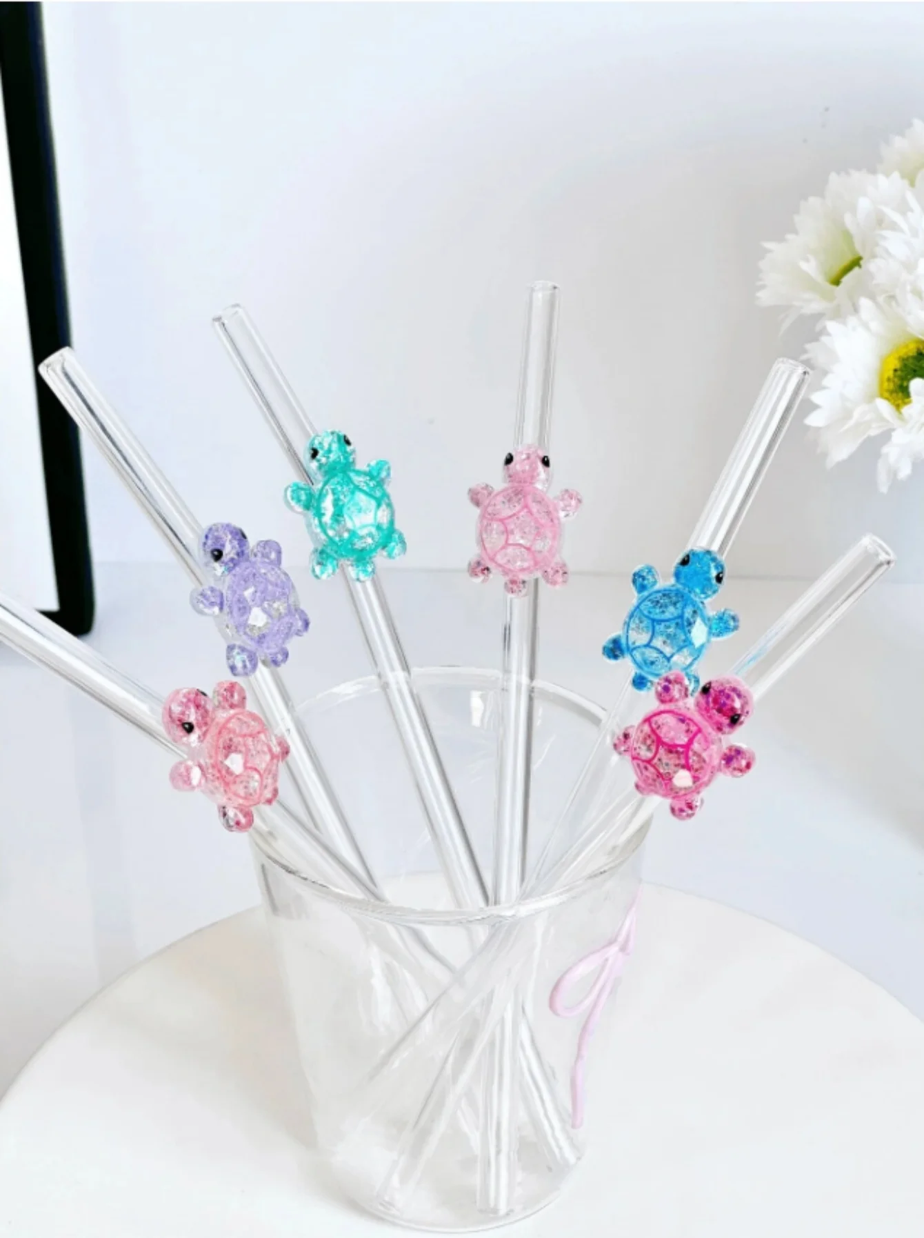 1/3/6PCS Turtle Design Glass Straws Colorful curved reusable straws with turtle decoration. Perfect for smoothies, milk tea