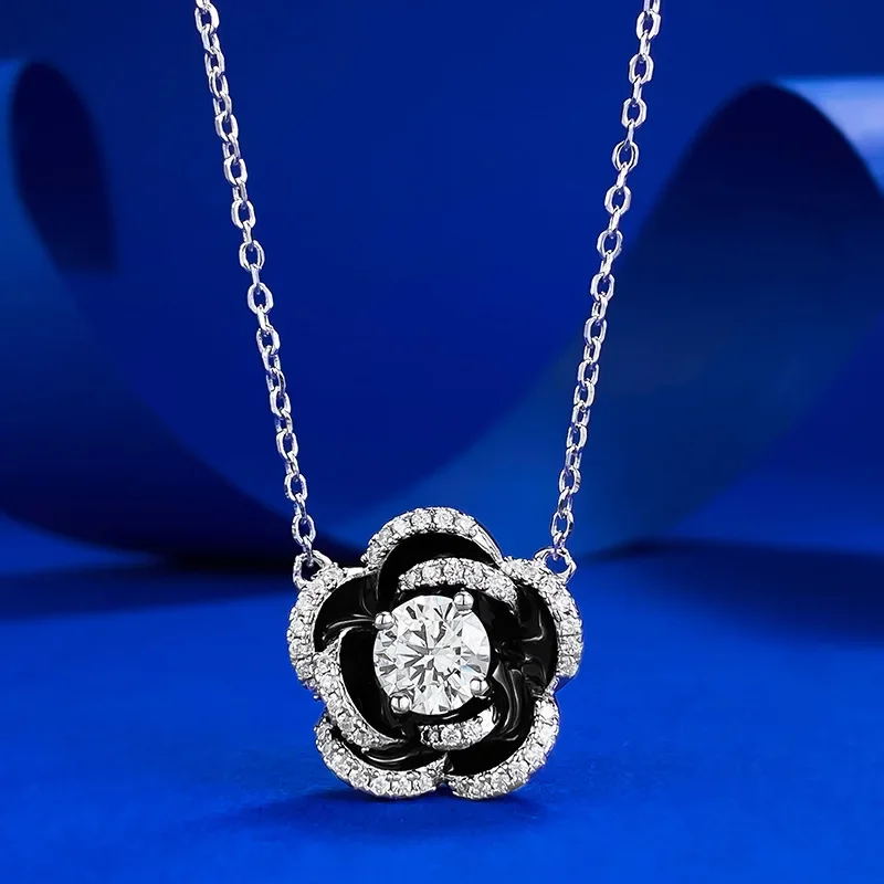 

New Live New S925 Silver Camellia Necklace 6.5mm Round White Diamond Flower Bud Pendant for Women's Wedding Jewelry