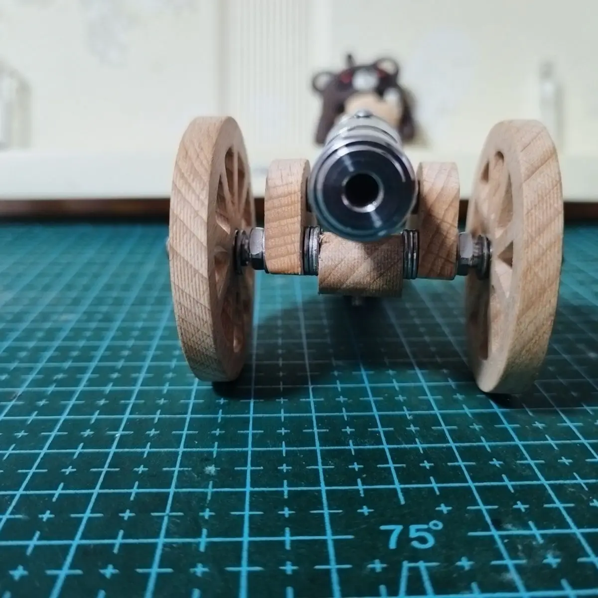 Stainless Steel Mini Napoleon Cannon Model, Beech Wood, Military Enthusiast Ornament view 6
