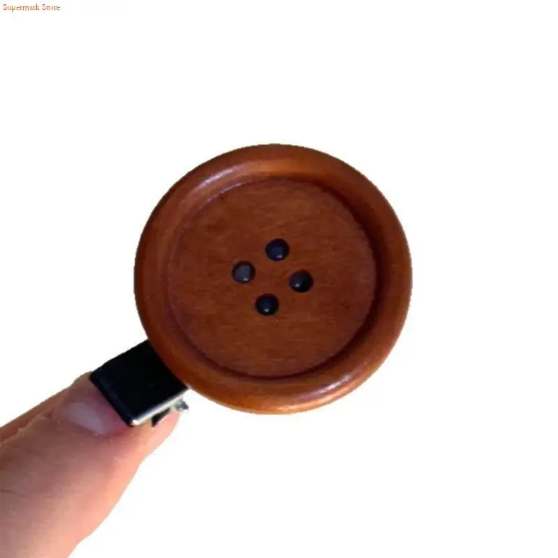 

Q5WE Fashionable Button Hair Grip Brown Woodgrain Everyday Wear Hair Clip