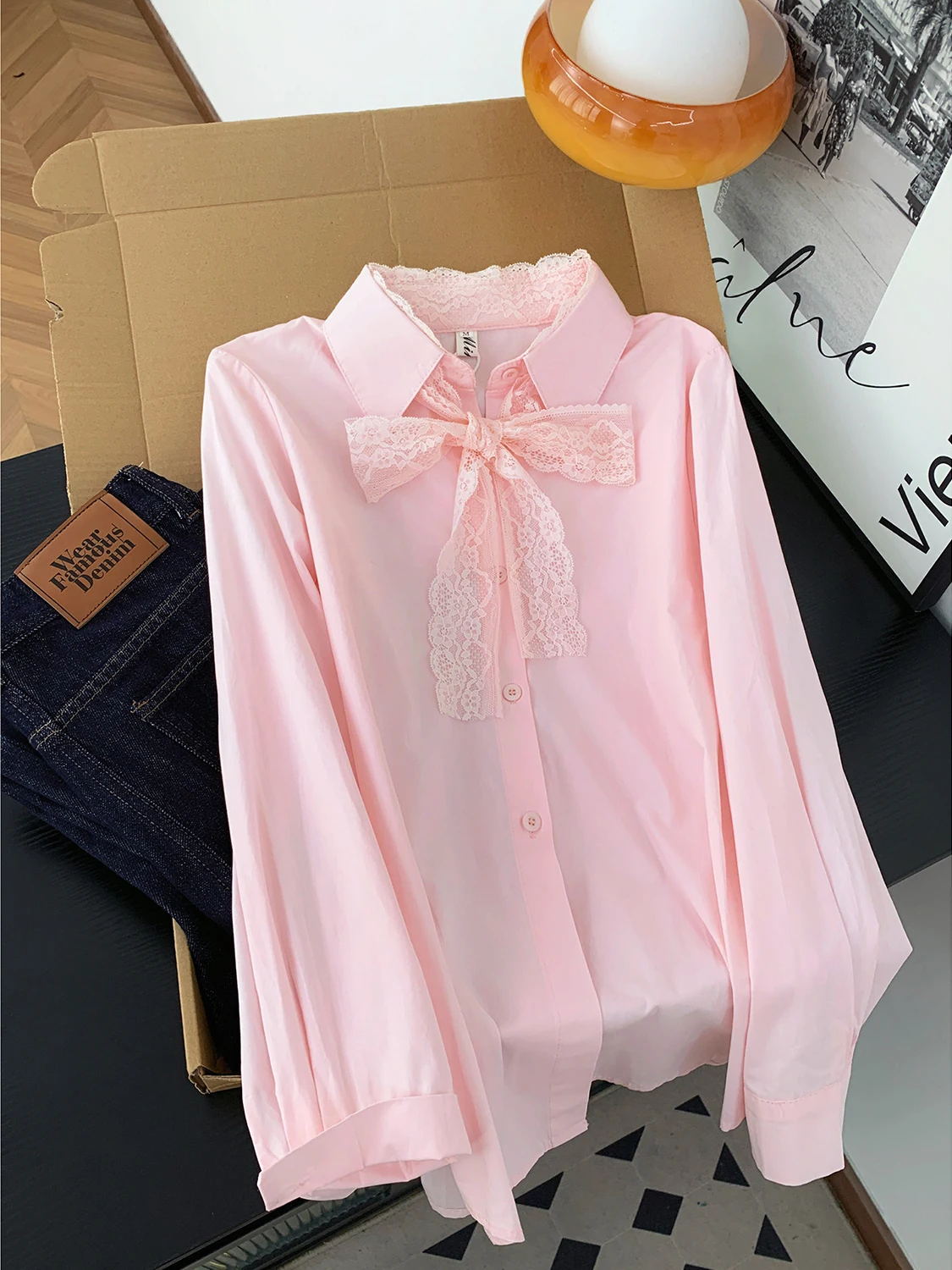 Camisa de Mujer con Cuello de Encaje y Lazo, Manga Larga, Estilo Dulce, Nueva Colección de Primavera, Tela Suave, Producción China