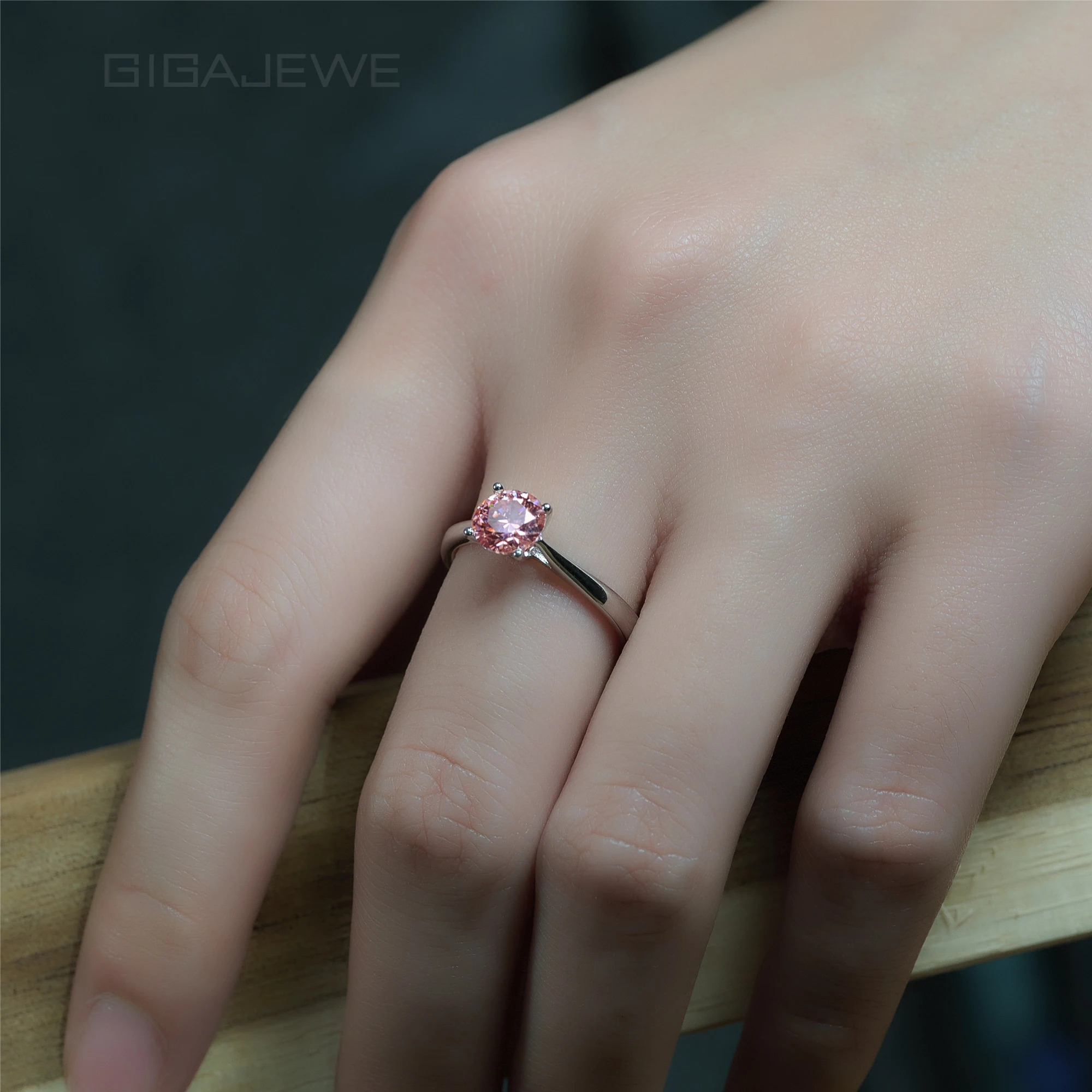 GIGAJEWE 1ct 6.5 مللي متر قطع مستديرة D VVS1 مويسانيتي 925 خاتم فضة الماس اختبار اجتاز موضة مخلب إعداد فتاة النساء هدية #4