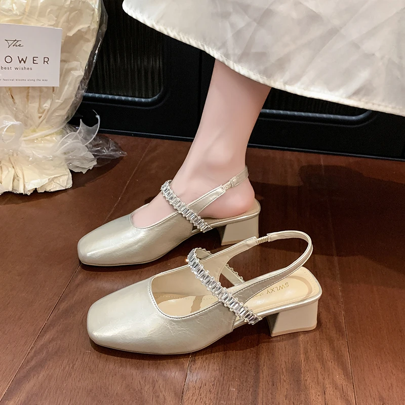 

Модные базовые сандалии, женские повседневные туфли на квадратном среднем каблуке, женская блестящая кожаная летняя обувь без шнуровки с кристаллами, большие размеры