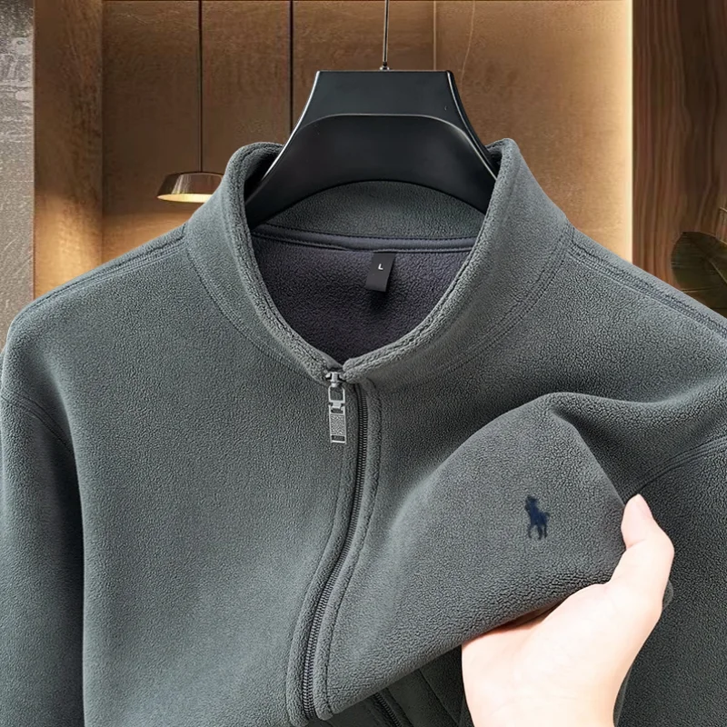 

Luxury fashionable autumn winter new comfortable velvet warm zipper cardigan men's brand Paul embroidery stand up collar jacket