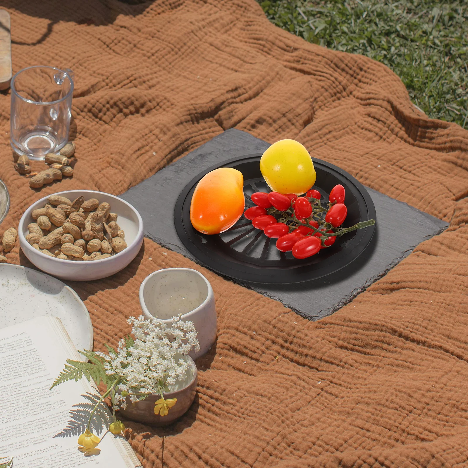 

10pcs Round Plastic Plate Holders Stackable Tray Rack Locking System Sturdy Dishwasher Safe Reusable For Picnic