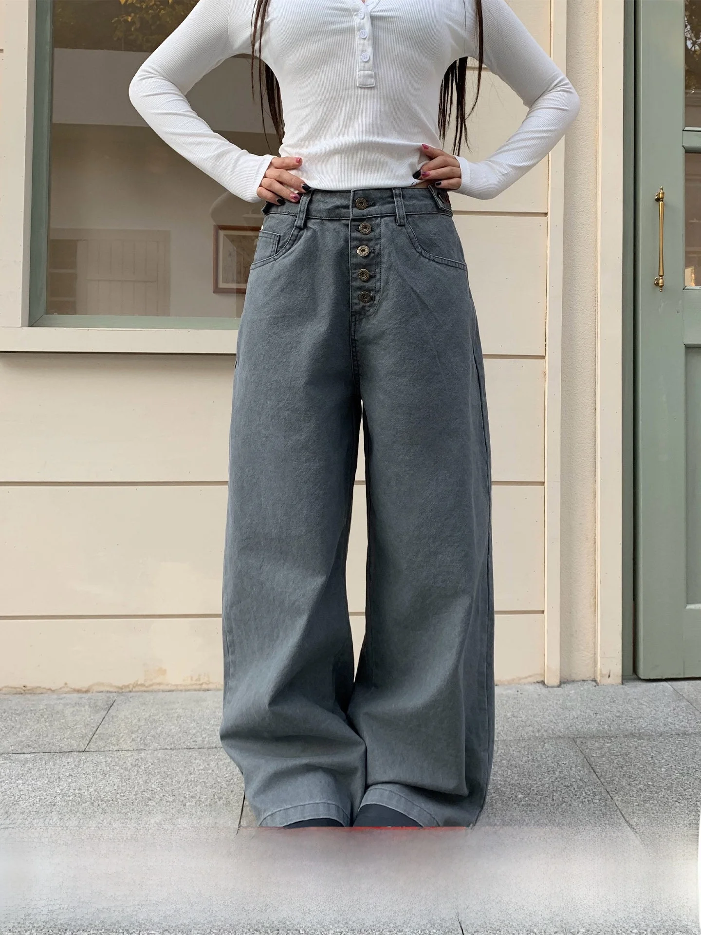 

Американские свободные повседневные брюки для женщин, весенняя коллекция, дизайнерские, струящиеся, широкие, с декоративными пуговицами, на талии, из хлопка