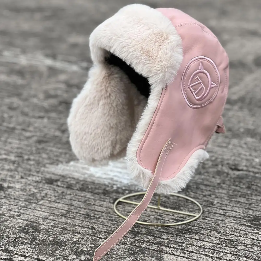 Super Soft  Stylish Letter Embroidery Earflap Hat Skin-touch Outdoor Hat Plush Lining   for Skiing