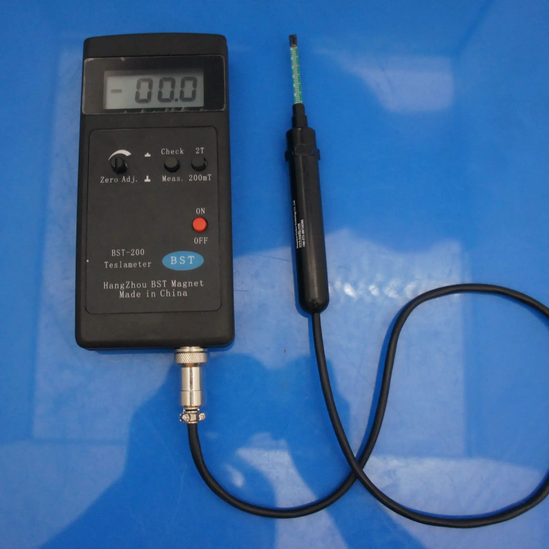 BST-200 Gauss Meter Magnetometer 0–2000 mT DC Magnetic Field Tester | 0.1/1 mT Sensitivity, ±2% Accuracy