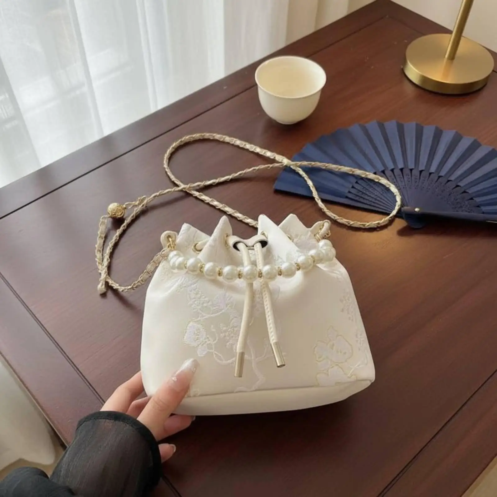 Luxury Designer Style Women Handbag Floral Embroidery Bucket Purse with Chain Strap for Party Wedding Gift