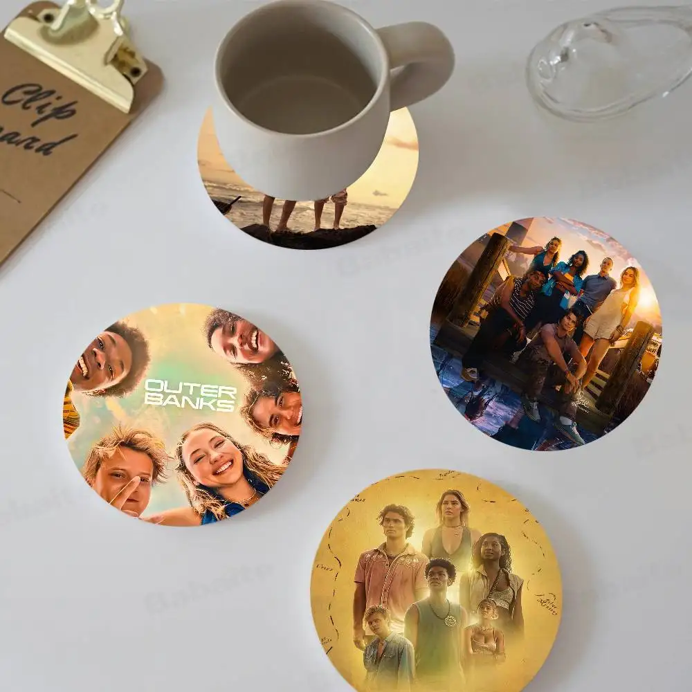 Hot TV O-Outer Banks Retro Wooden Cup Mats Elements Colour Printing Cup Coasters Home Kitchen Decora Gifts