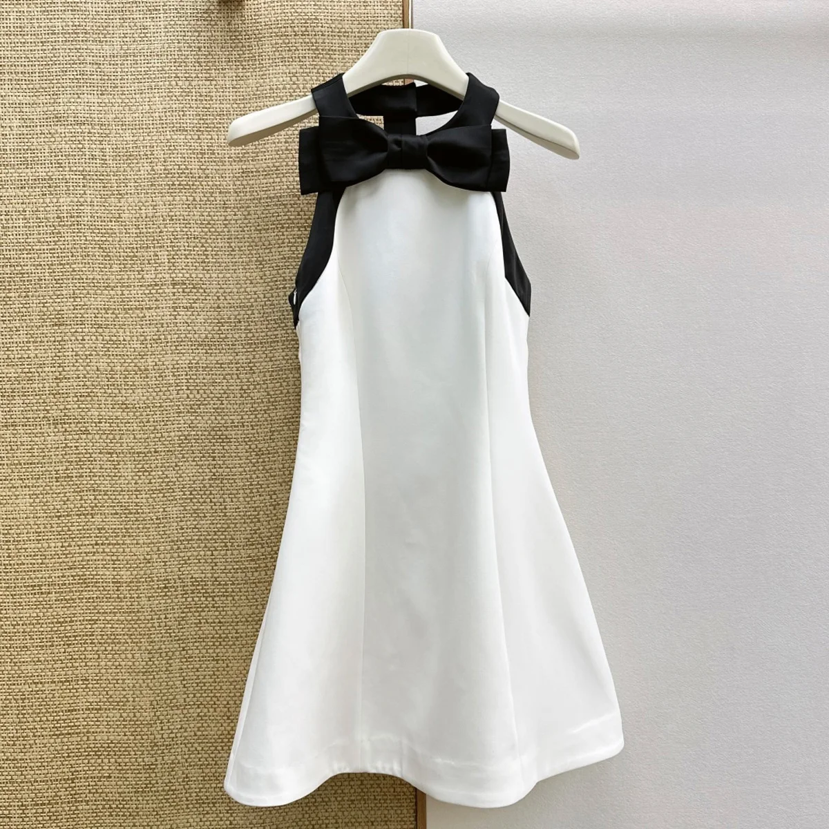 High Quality Women Halter Sleeveless Mini Dress Contrast Color Big Bow Decor Back Cutout T-strap A-line Short Dress lyt2672250