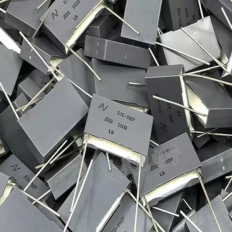 Capacitor de Filme 0.039UF 1600V KEMET AV 1600V393 39NF R76TN23905040J