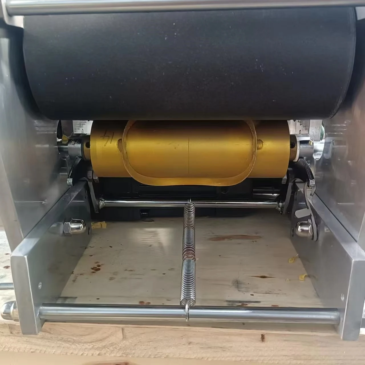 

Профессиональные машины для приготовления тортильи, буррито, чапати; настольный мини-аппарат для раскатки теста