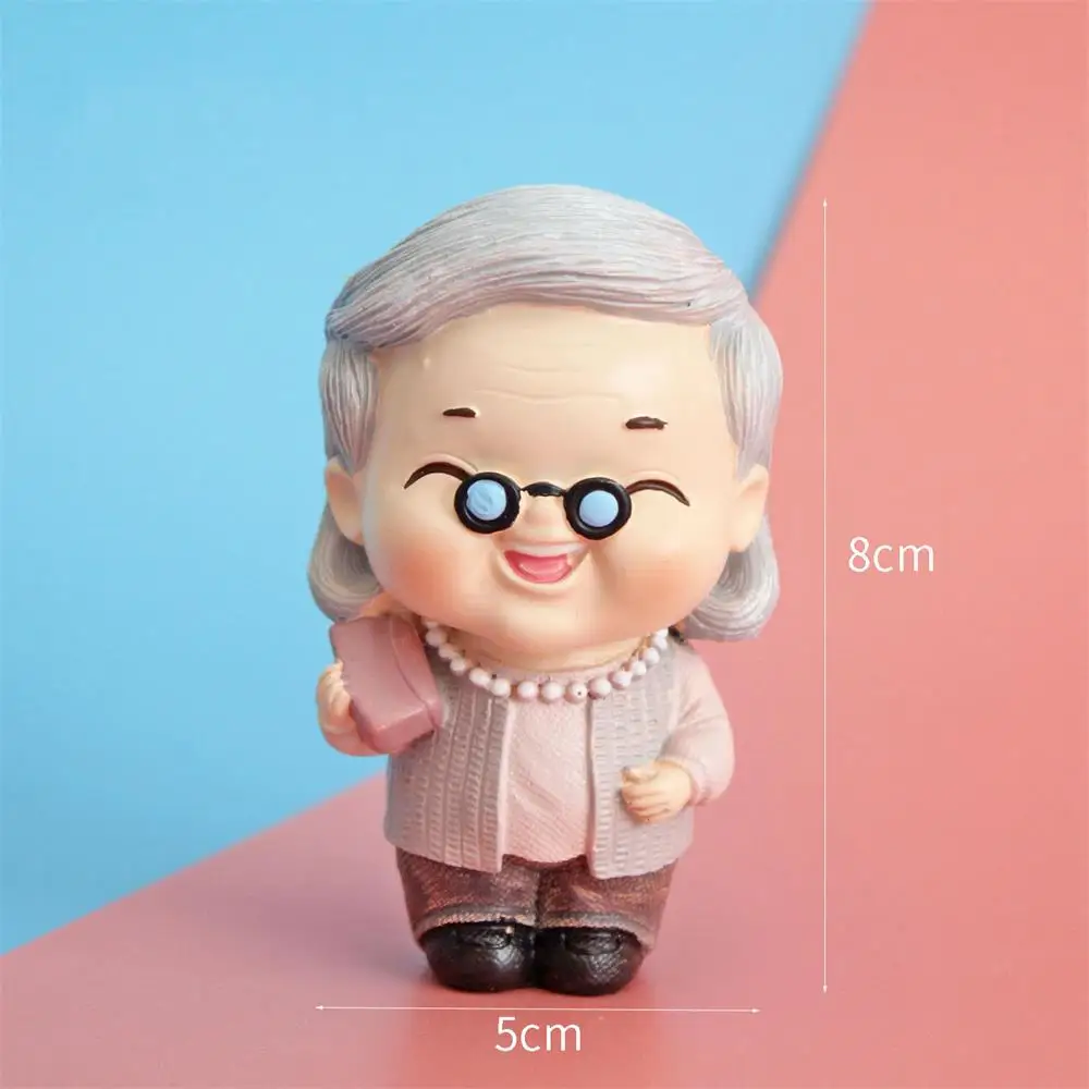 Grandpa Grandma Cake Toppers Decor Resin Car Ornaments Miniature Figurine Character Christmas Crafts Gifts Bake Decoration Cute