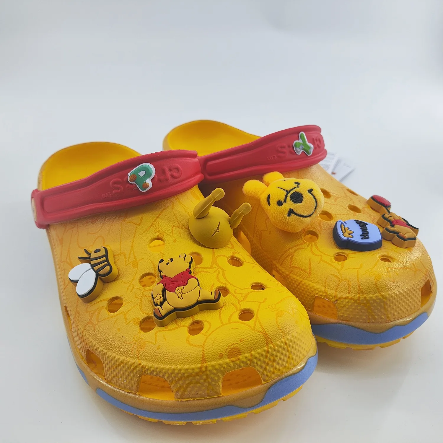 Cute Bear Cartoon Clogs Sandal Yellow Hole Shoe with Lovely Bear Bee Charms Adjustable Red Heel Strap Non-Slip Eva Slippers Play