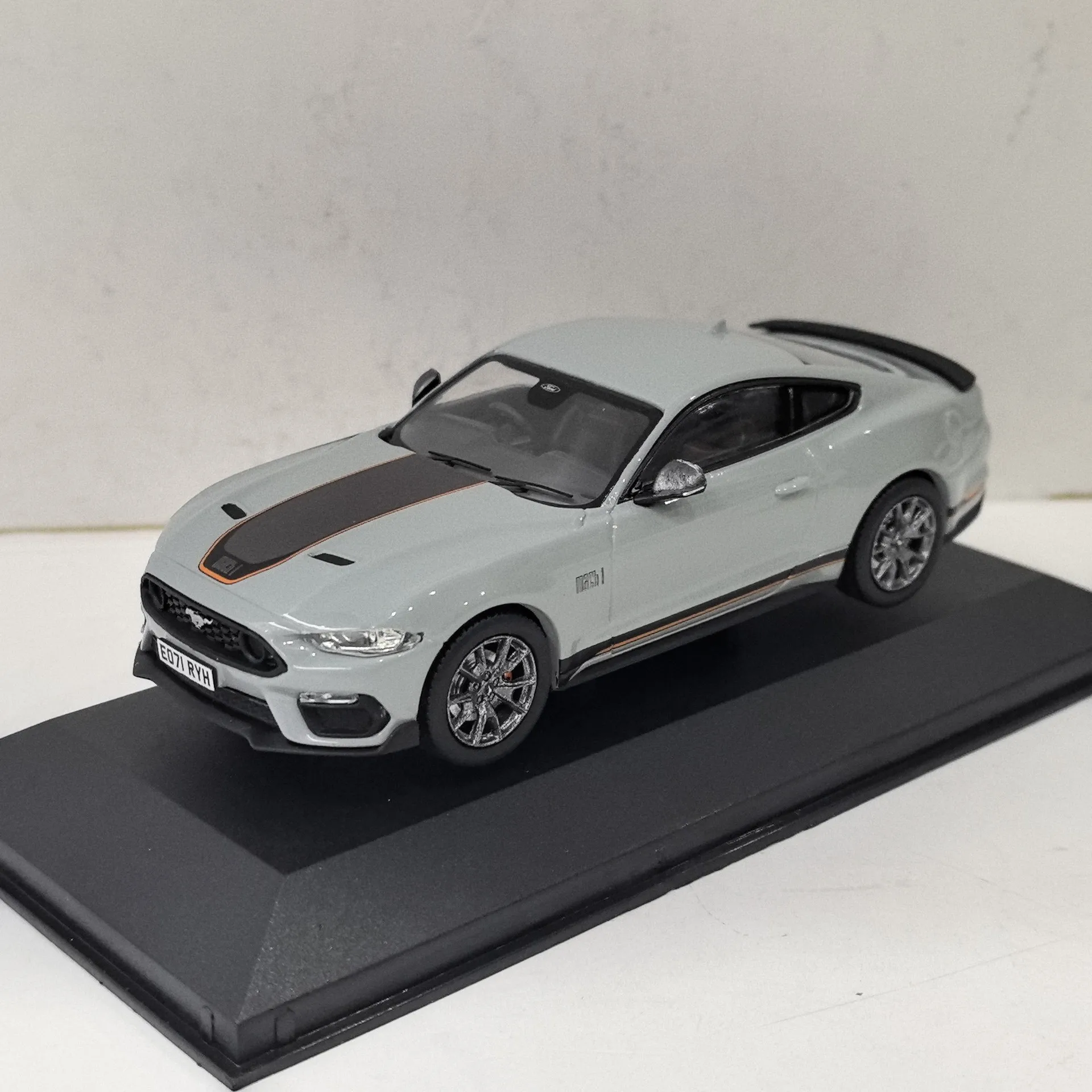 

Diecast CORGI 1/43 Scale FORD MUSTANG MACH Alloy Car Model Collectible Toy Gift Souvenir Display Ornament