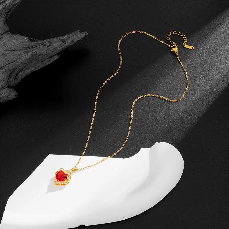 Light Luxury Heart Crystal Pendant Necklace Stainless Steel High Grade Geometric Choker Jewelry Party Gifts For Women Girls