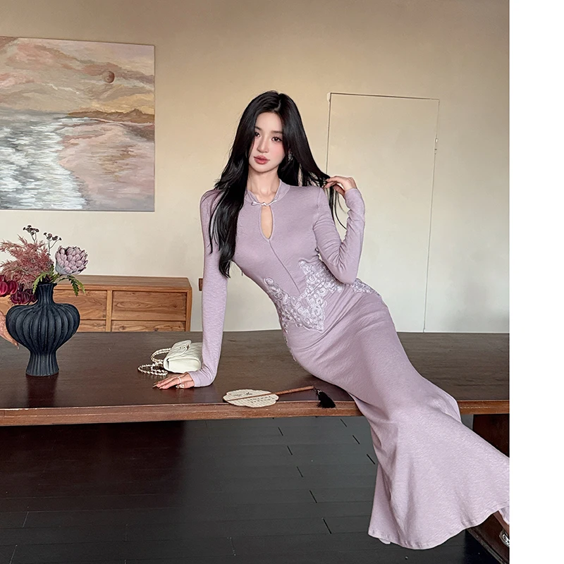 Sukienka wieczorowa w stylu retro neo-chińskim Y2k, fioletowa, obcisła, haftowana, z kwiatowymi wycięciami, syrenka, ołówkowa, elegancka, luksusowa, na imprezę, studniówkę.