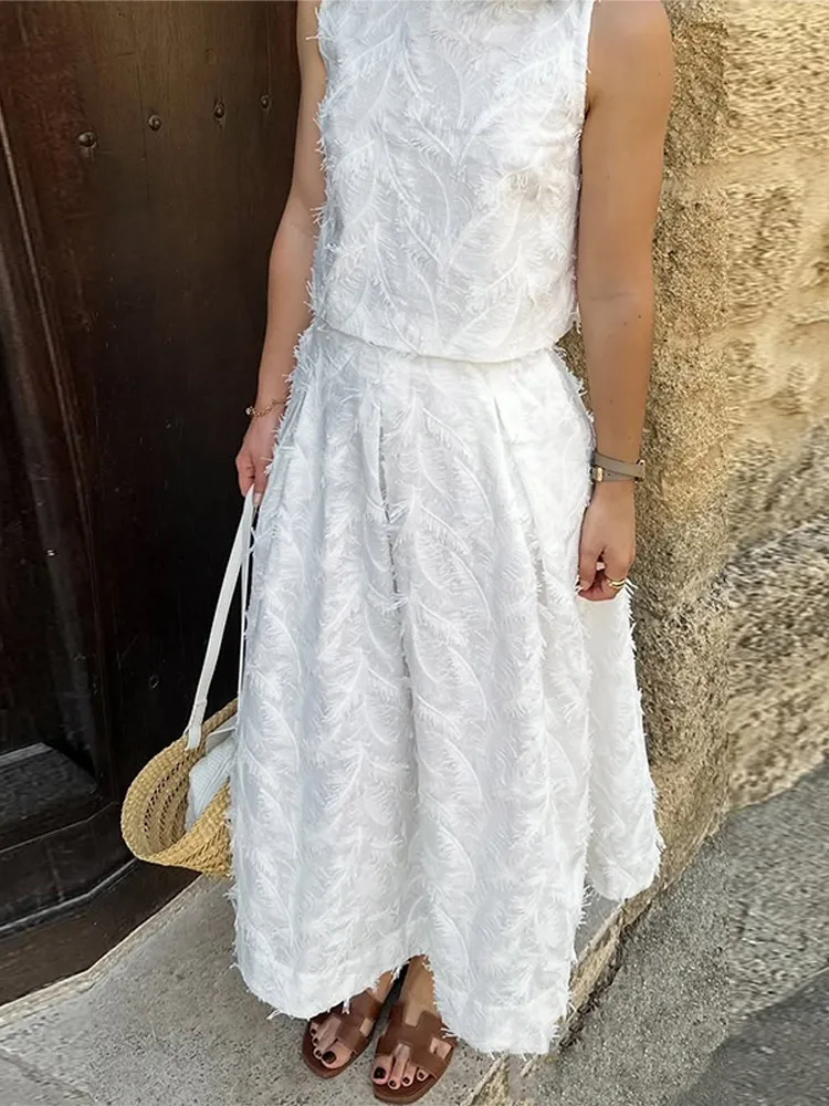 

Ladies White Elegant Skirt Suit Feather Design Sleeveless Round Neck Loose A-line Feminine Longuette Set Vacation Street Wear