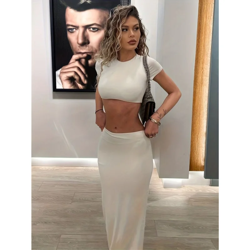 

European and American style spring/summer new women's short cropped T-shirt and high-waisted hip-hugging skirt casual set