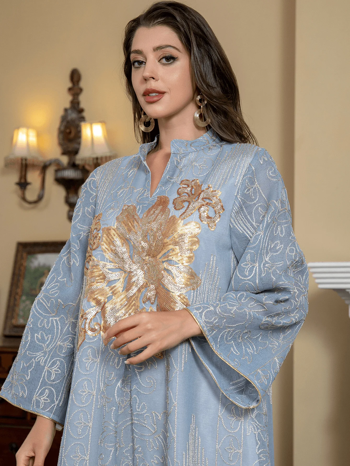 Abito musulmano del commercio estero saudita del Medio Oriente Abito musulmano Dubai in pizzo ricamato Abaya 
