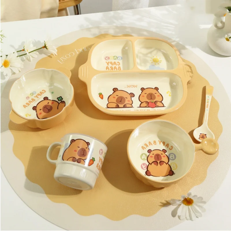 Capybara-Geschirr, Besteck, Mahlzeit-Set, niedlicher Kawaii-Teller, Schüssel, Becher, Löffel, gelb, tragbar, wiederverwendbares Reise-Besteck für Zuhause