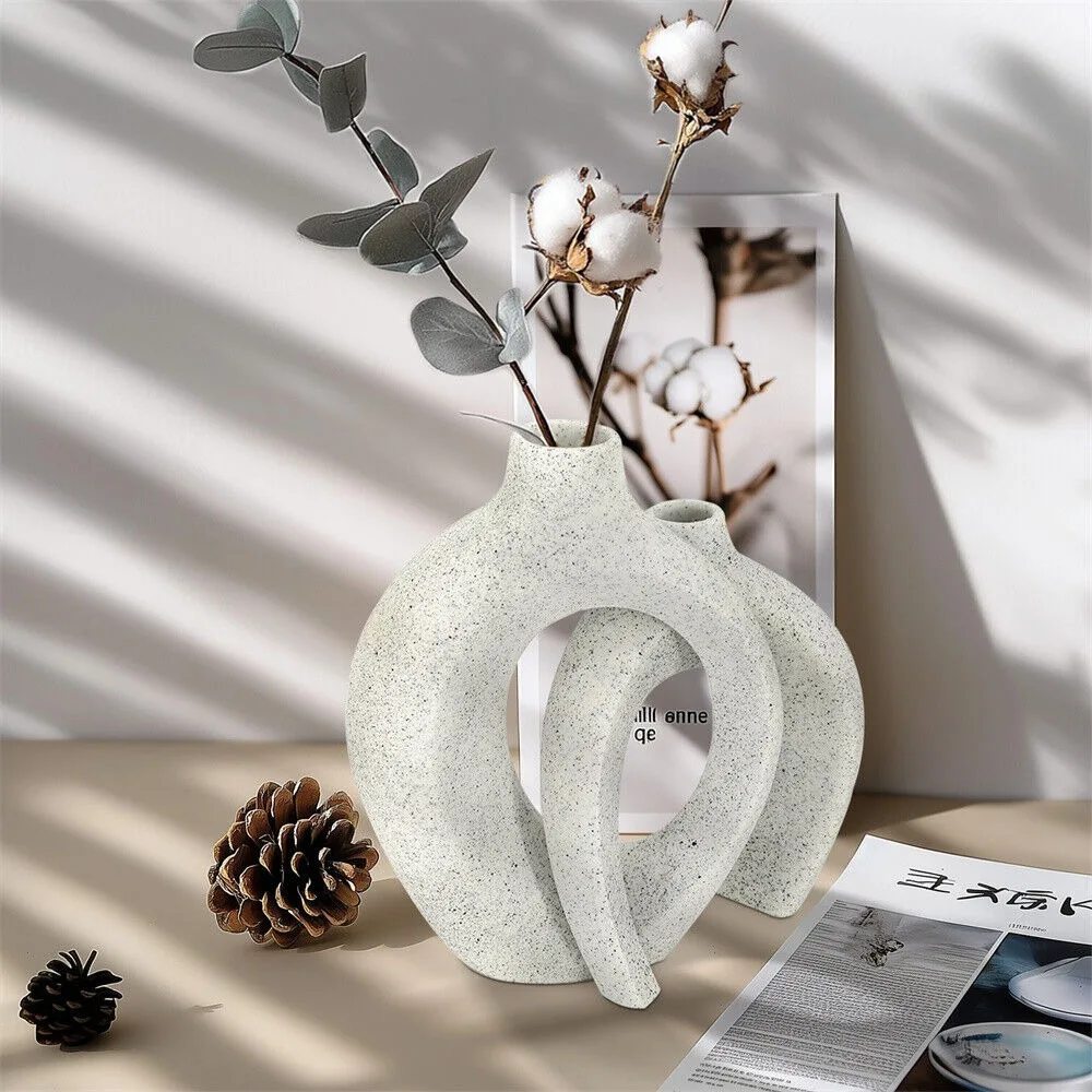 

2pcs Hollow Snuggle Vase Decorative Resin Flower Vase Home Decor Nordic Style