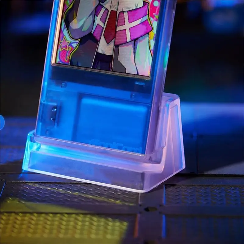 new-monicard-magic-card-electronic-pass-badge-nfc-bluetooth-smart-digital-badge-customizable-gif-screen-anime-trendy