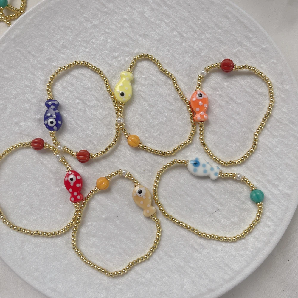 5 pcs/lot Colorful Handmade Jewelry Polka Dot Fish Pendant Stretch Bracelet for Women