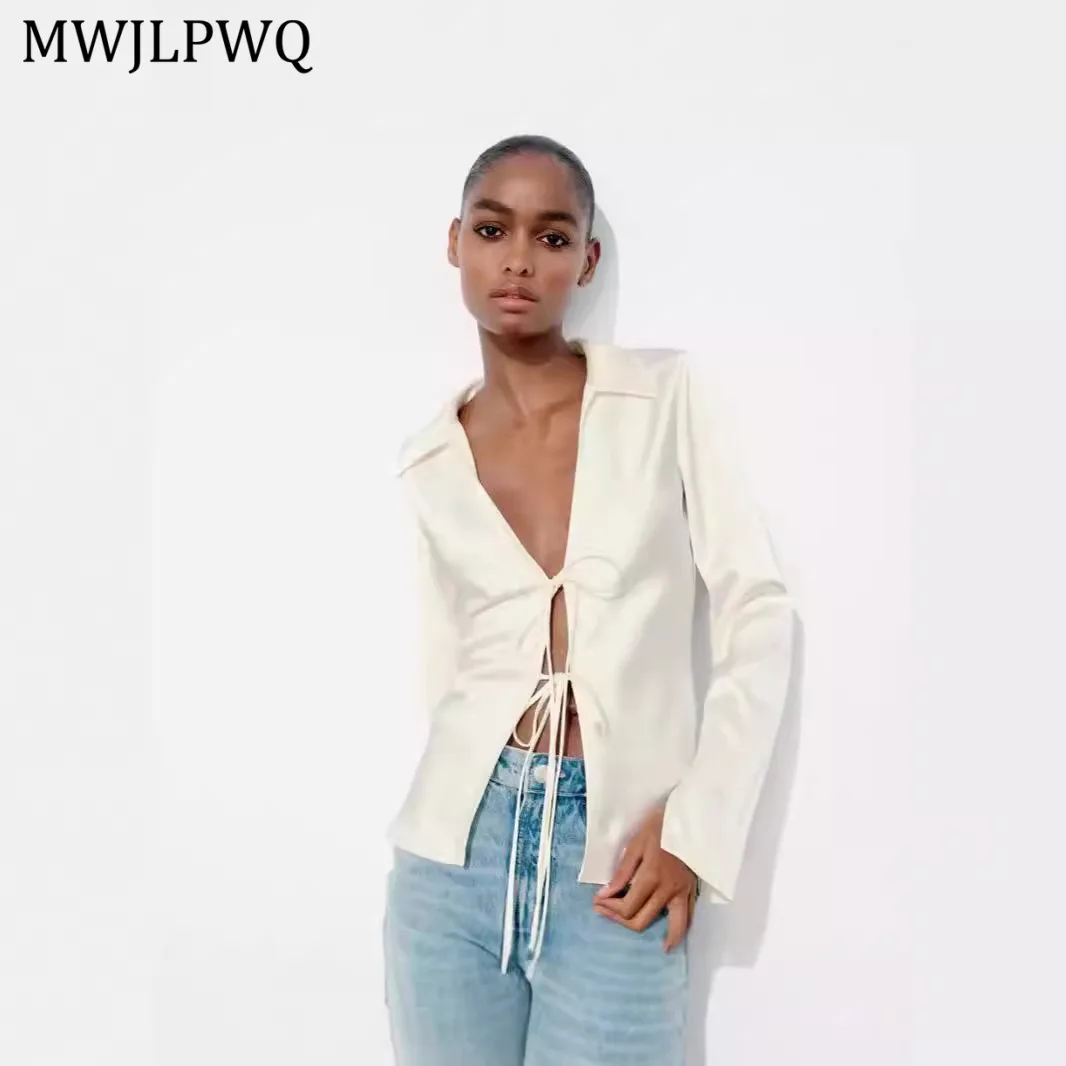 

MWJLPWQ 2025 New Tide Style Textured Autumn V-Neck Elegant Shirts Women Long Sleeve Solid Color Commuting Casual Tops 11538